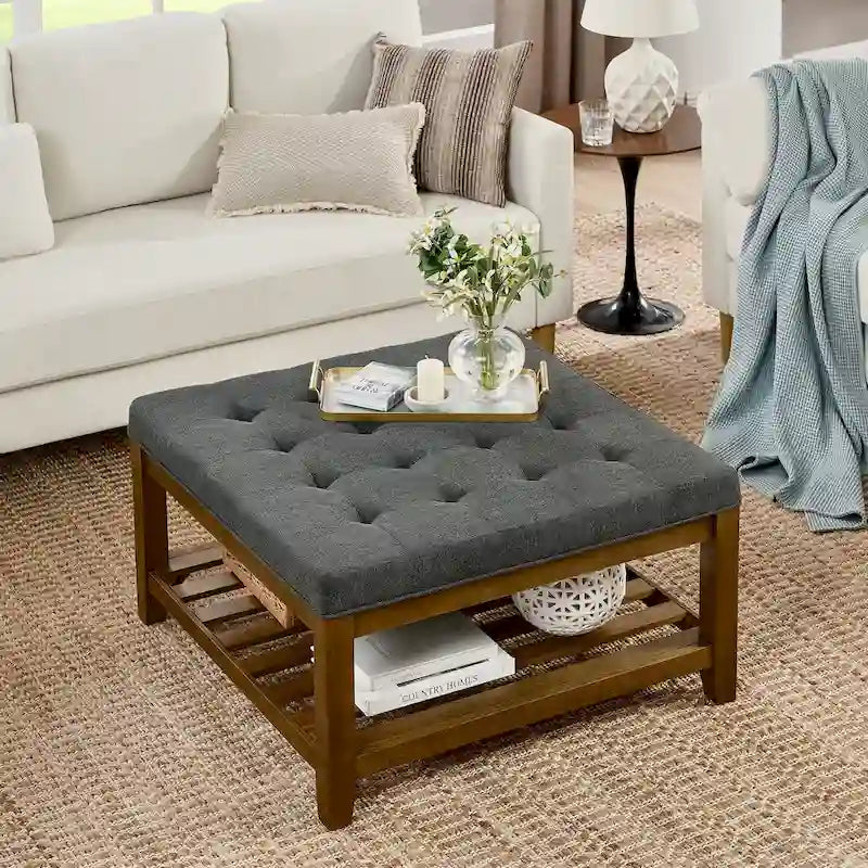 Quadratischer gepolsterter Ottoman mit offenem Fach