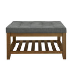 Quadratischer gepolsterter Ottoman mit offenem Fach