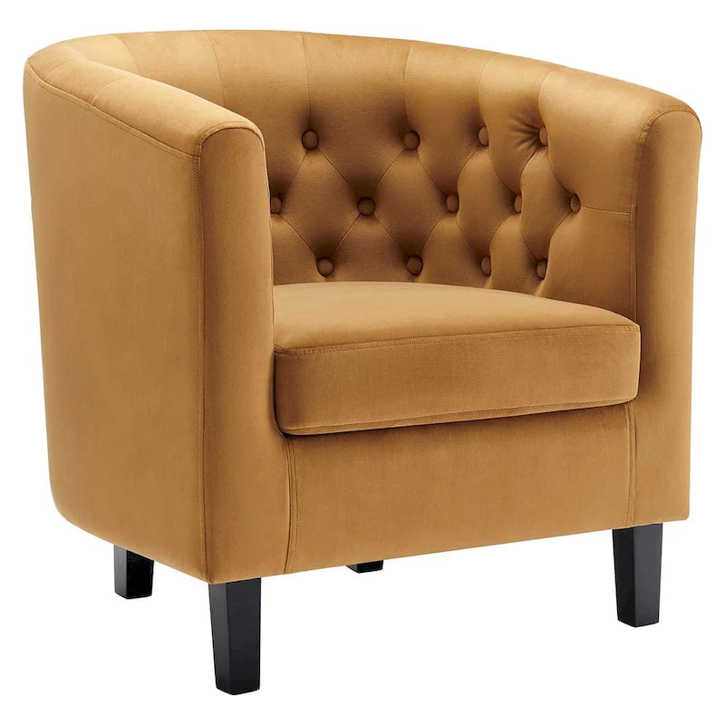 Poltroncina a pozzetto in velluto color cognac
