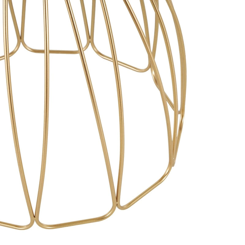Table d’appoint dorée inspirée d’une fleur avec plateau en marbre crème